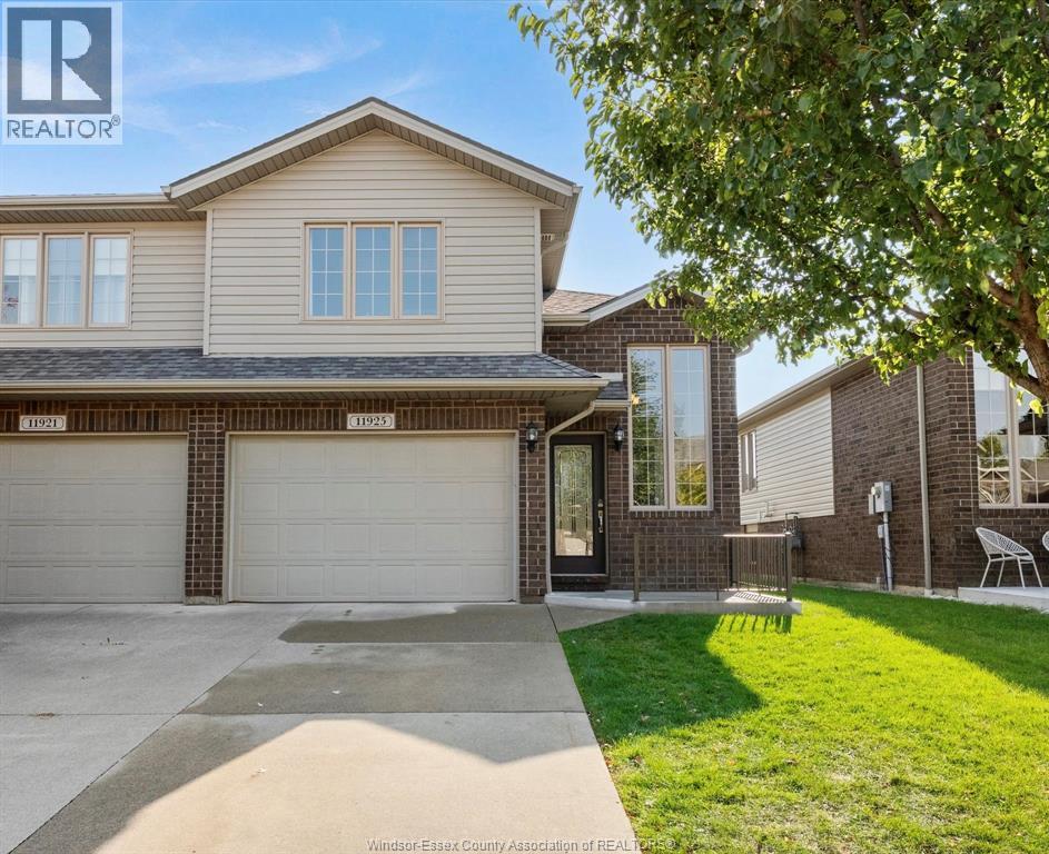 11925 BOULDER CRESCENT Property Photo 1