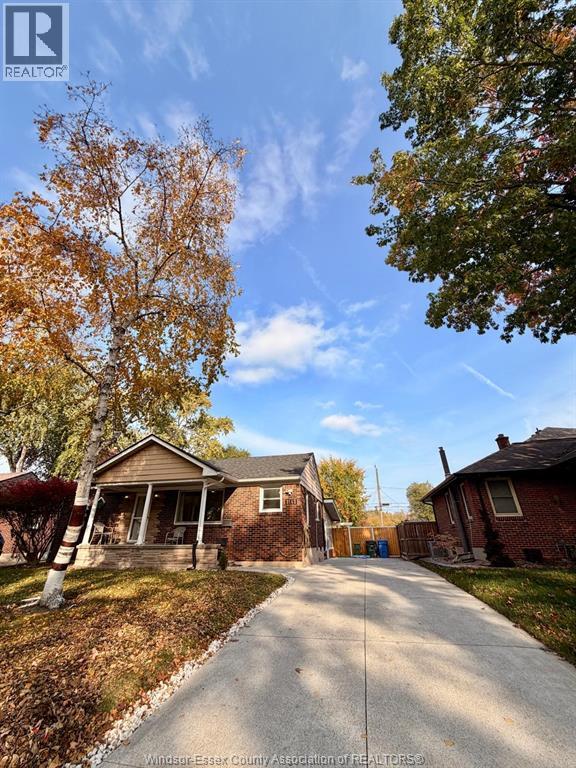3162 CURRY AVENUE Unit# LOWER Property Photo 1