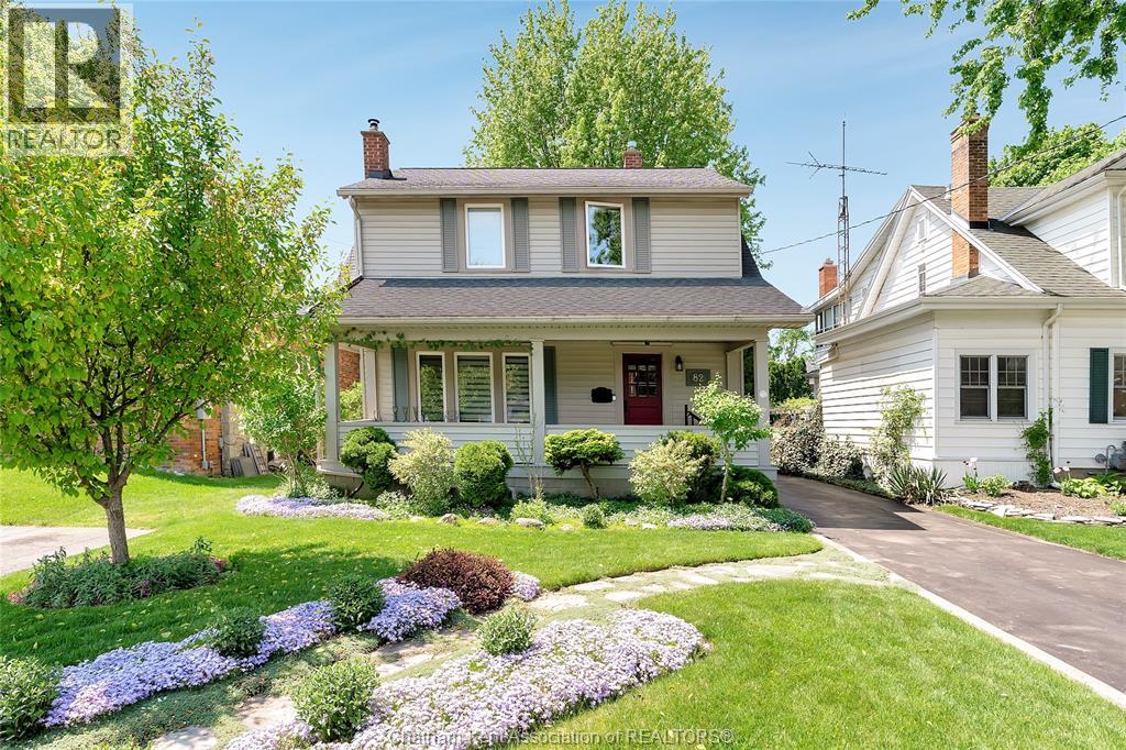 82 Robertson AVENUE Property Photo 1