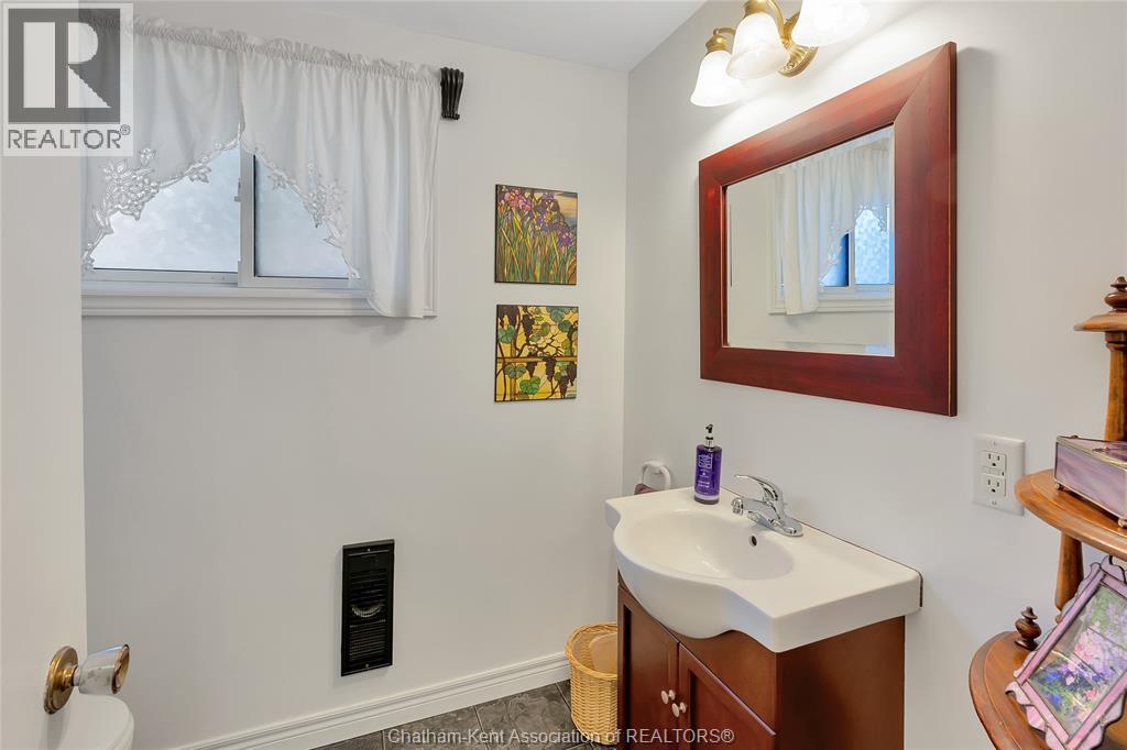 82 Robertson Avenue Property Photo 13