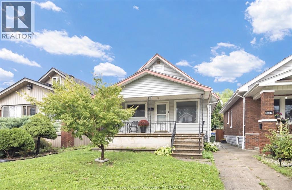 1794 GLADSTONE Property Photo 1