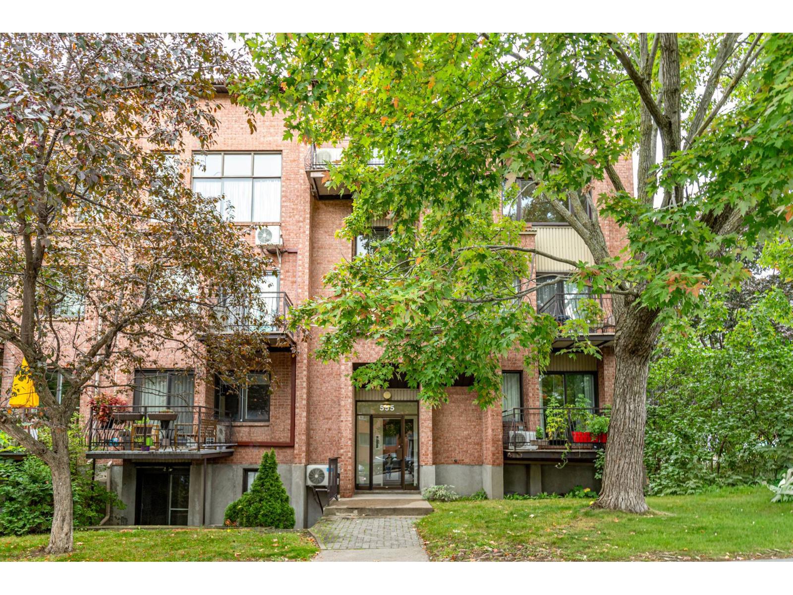 555 Rue Guy, #6 Photo de la propriété 1