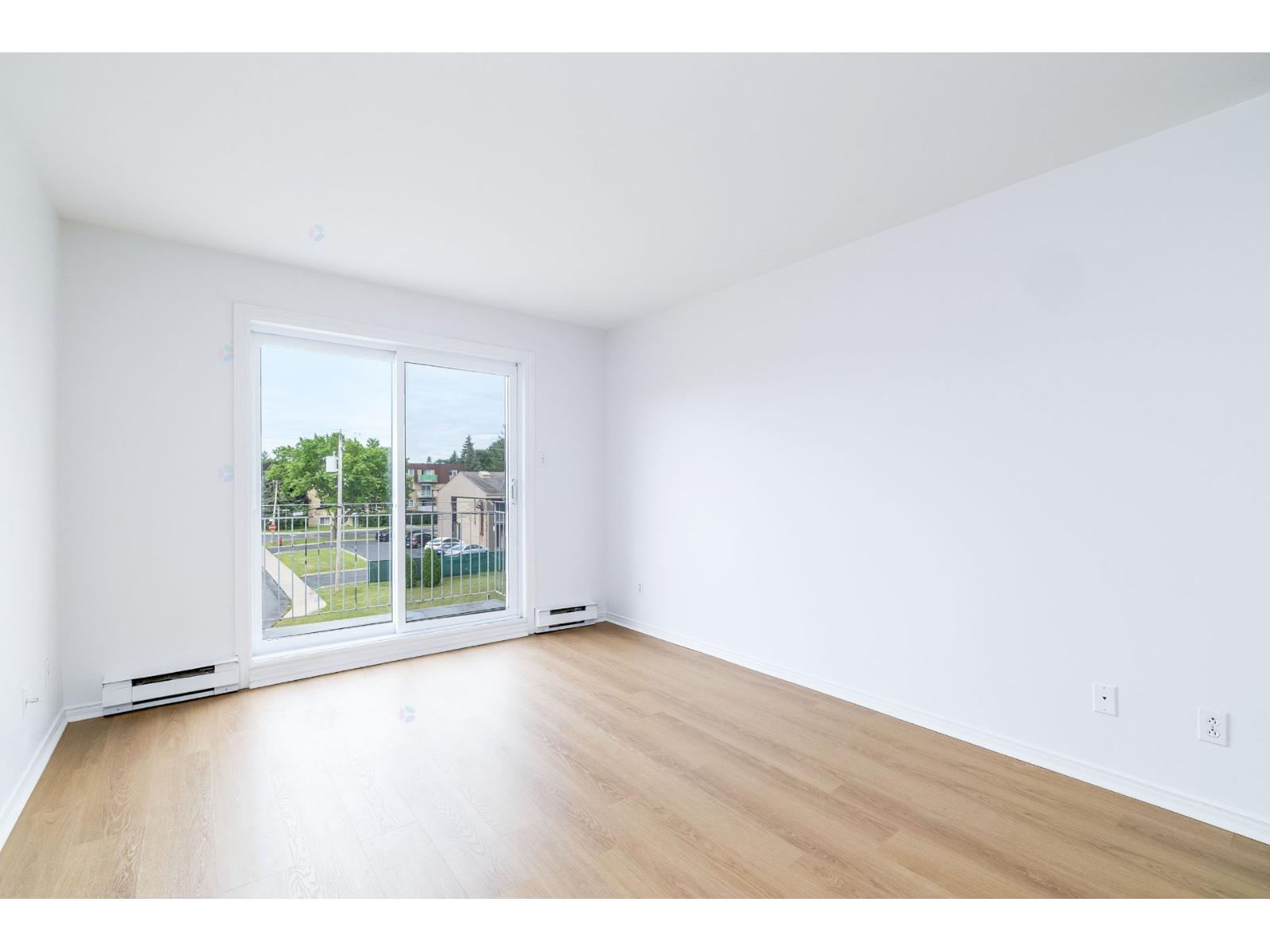 33 Rue Savaria, #5 Property Photo 18