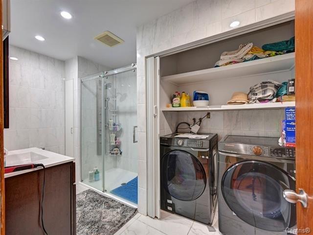 4247-4249 Rue St-zotique E. Property Photo 6