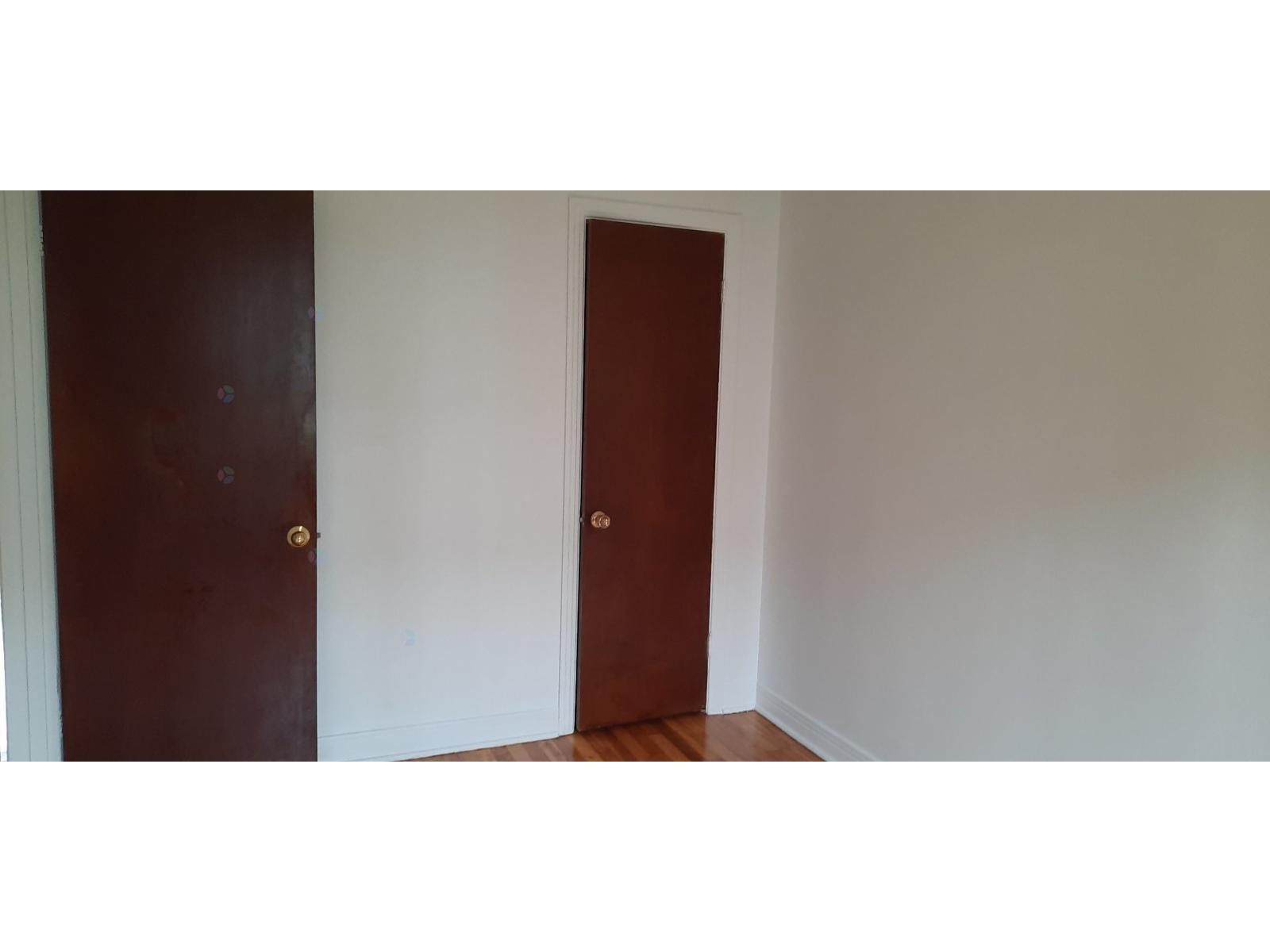 8645 Av. Stuart, #2 Property Photo 13
