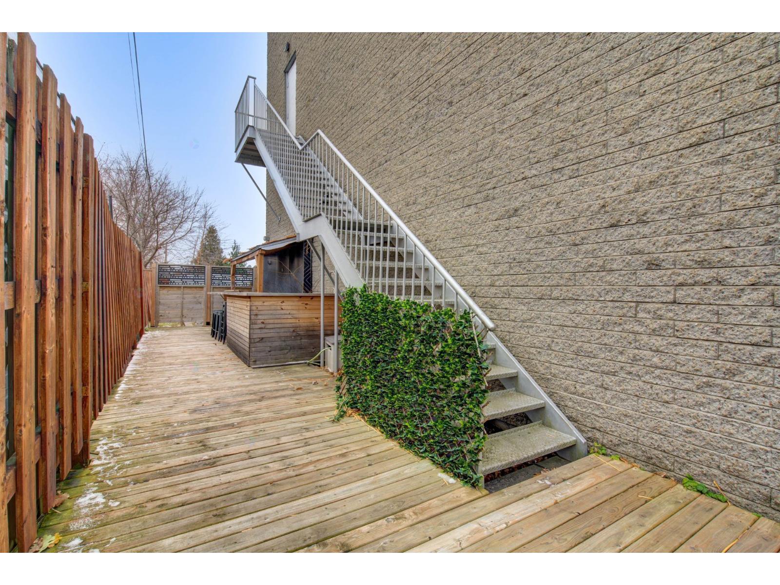 3185 Mtée St-hubert, #103 Property Photo 15