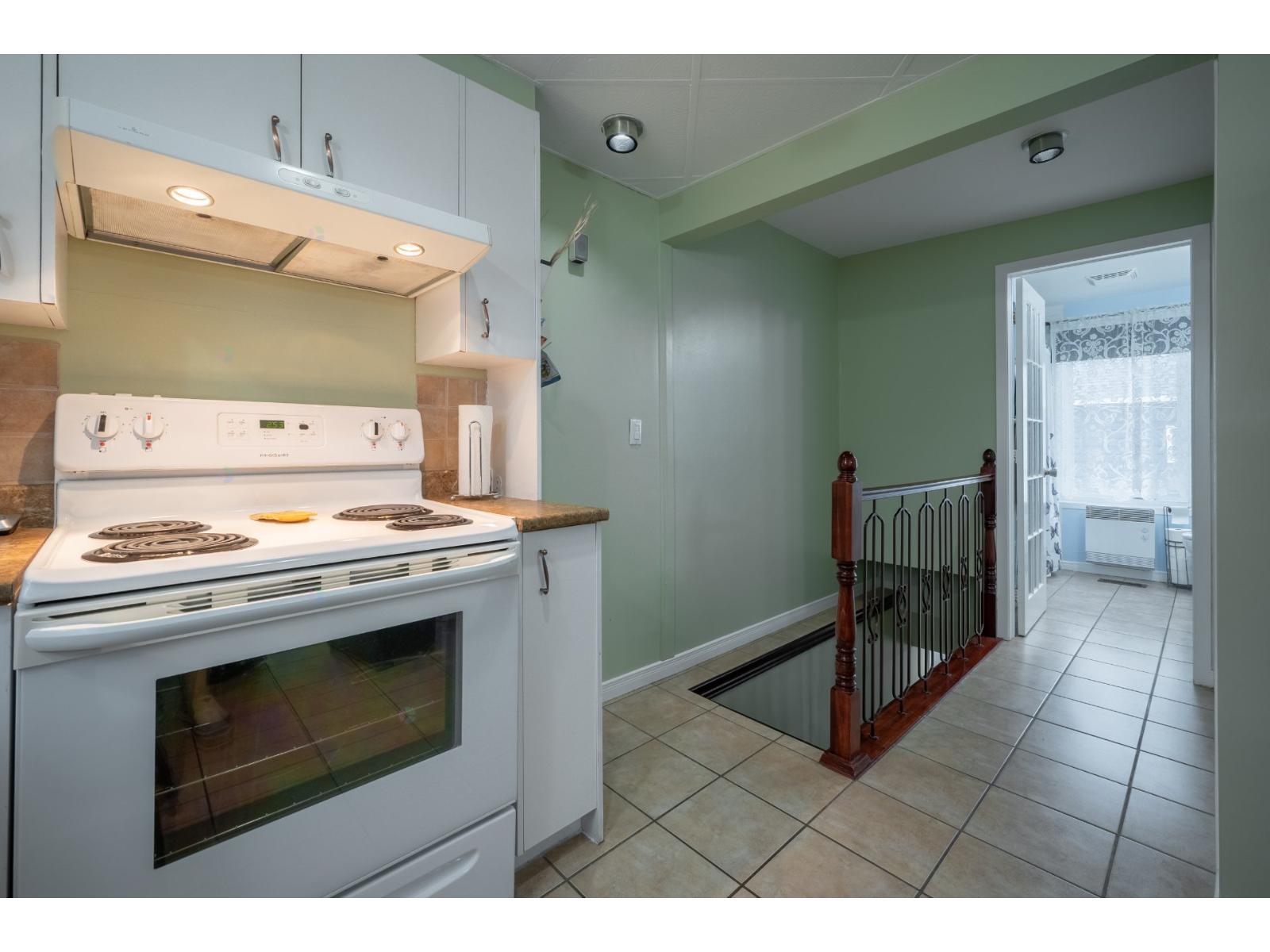 181-183 Rue Limoges Property Photo 8