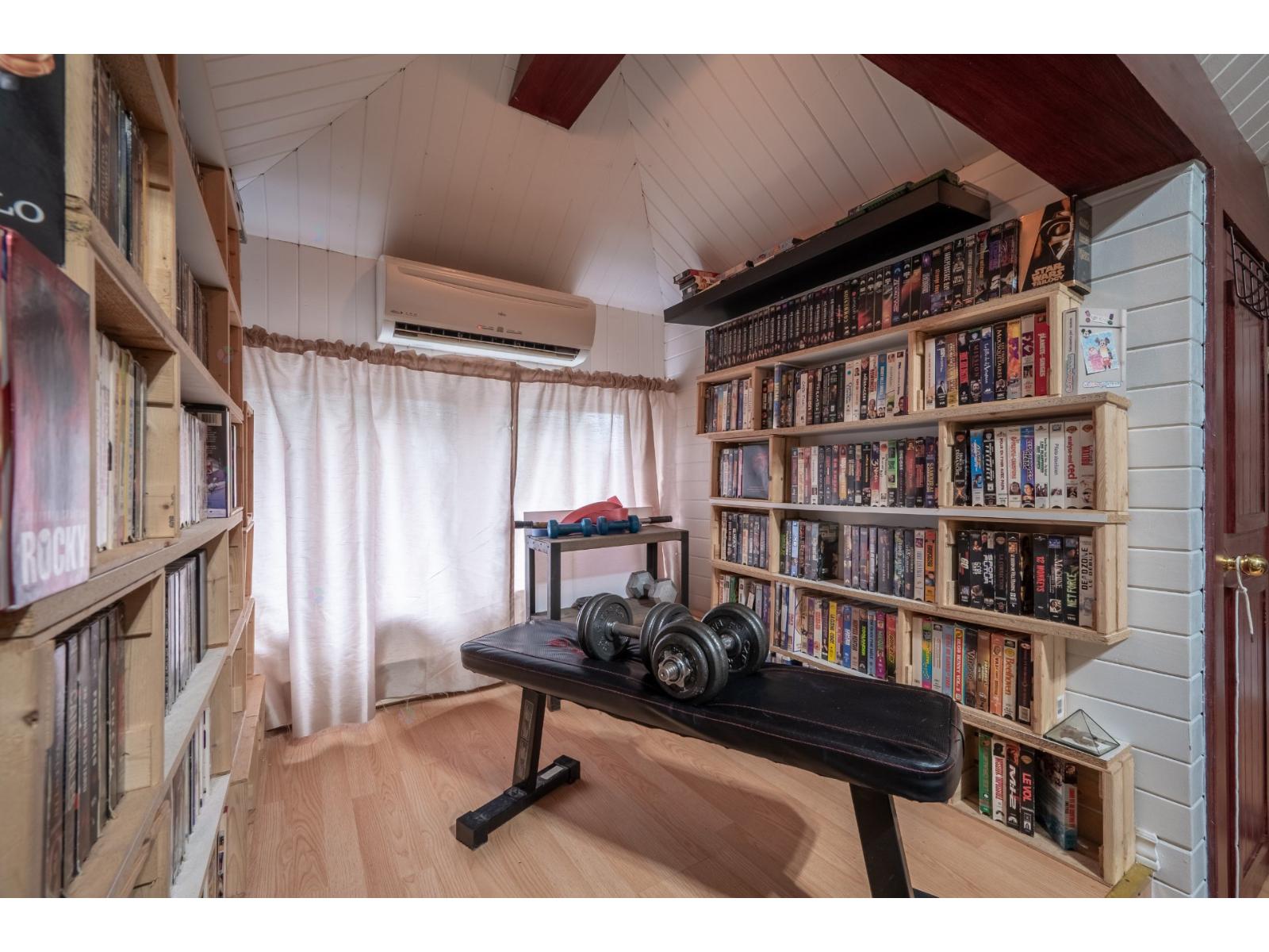 181-183 Rue Limoges Property Photo 13