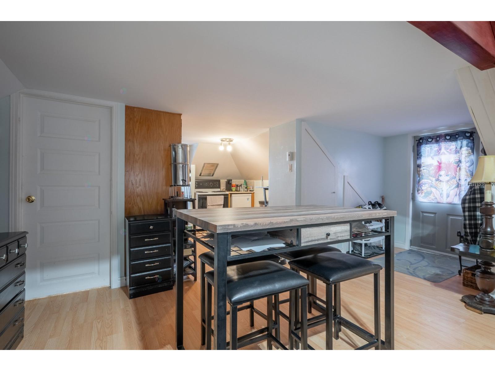 181-183 Rue Limoges Property Photo 15