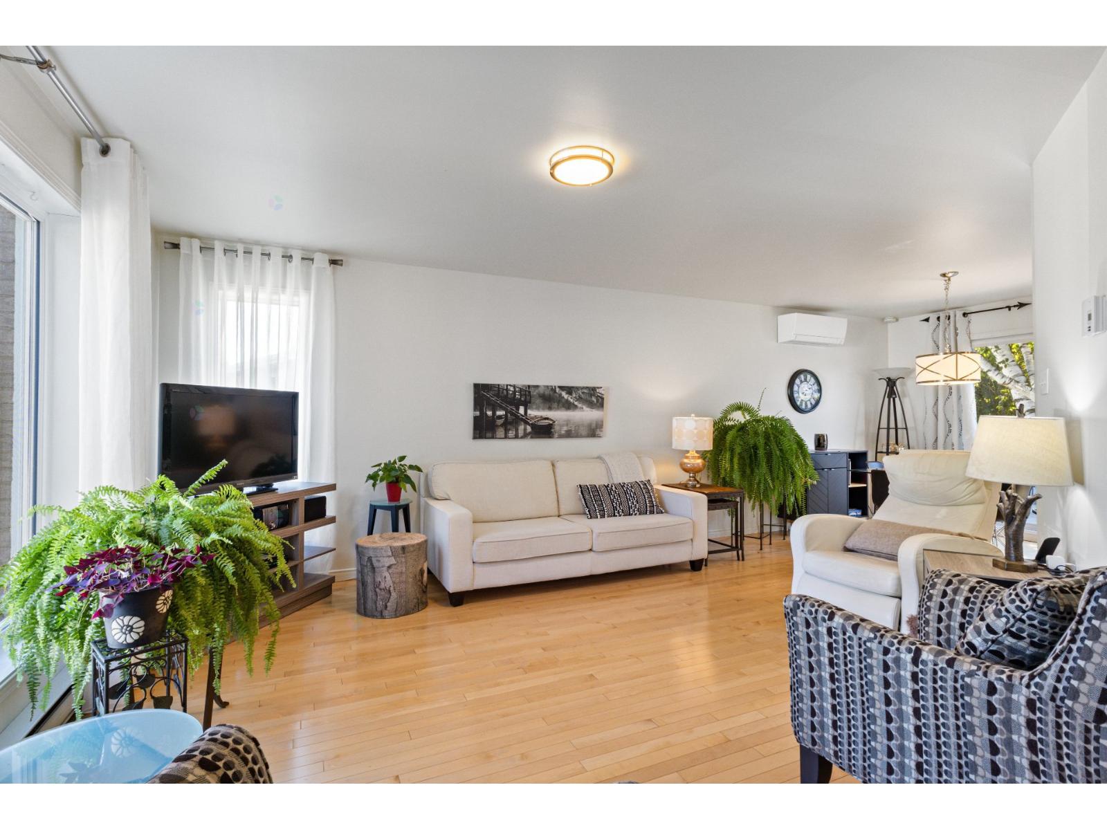 290 Rue Cambert Property Photo 3