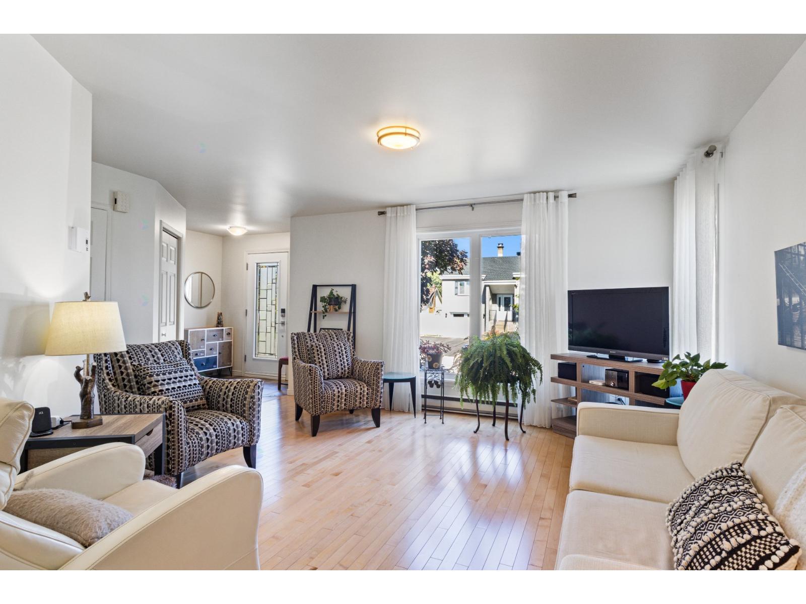 290 Rue Cambert Property Photo 4