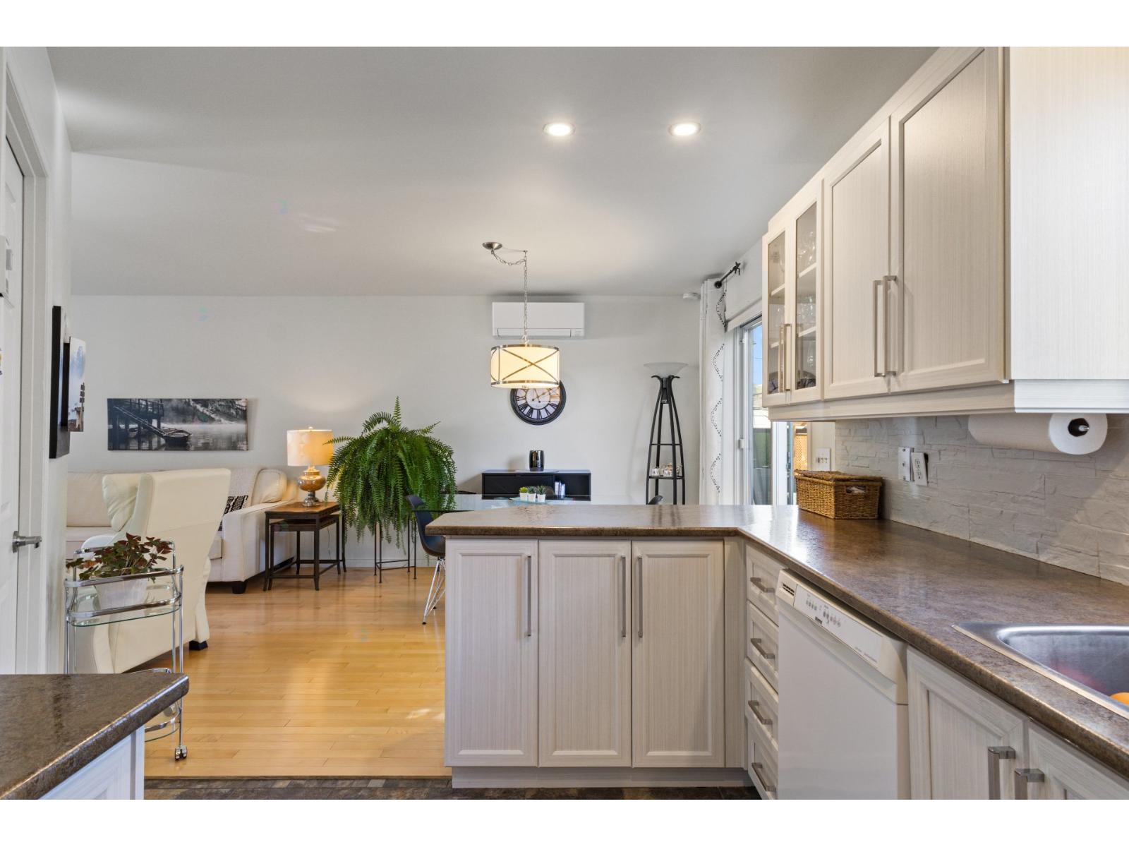 290 Rue Cambert Property Photo 7