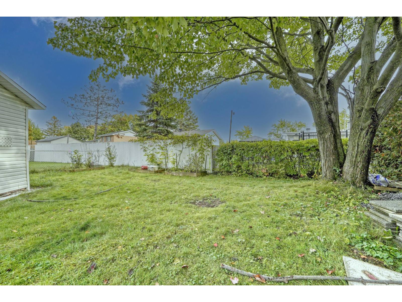 524 Ch. St-louis Property Photo 6