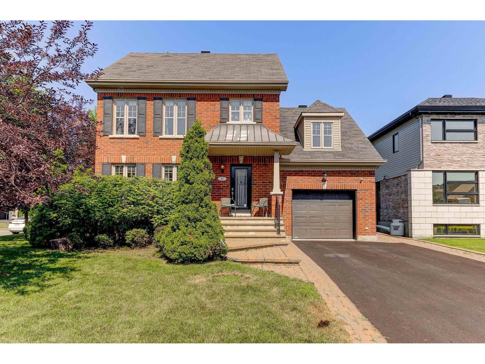 231 Rue Du St-Laurent