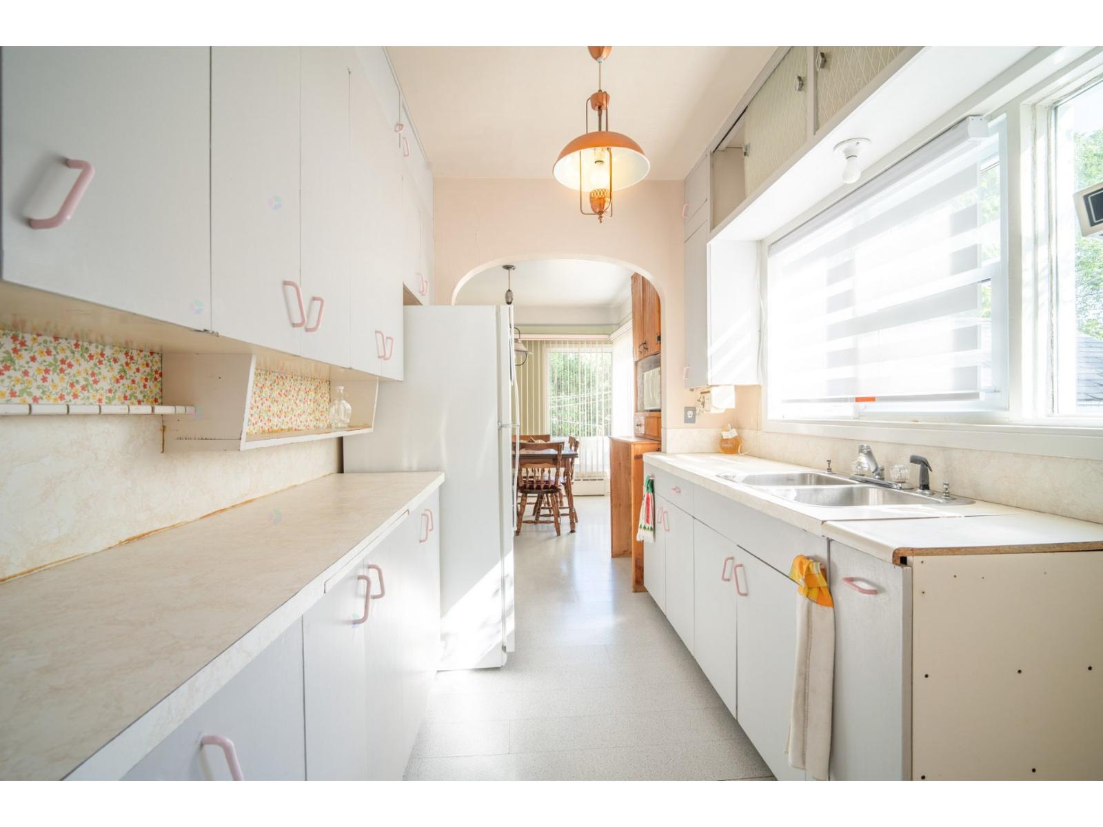 1335 120e Rue Property Photo 9