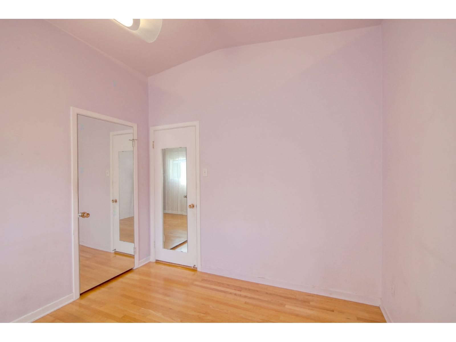 665 Rue Venise Property Photo 8