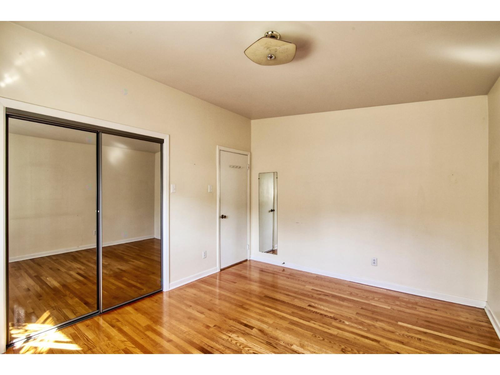 665 Rue Venise Property Photo 10