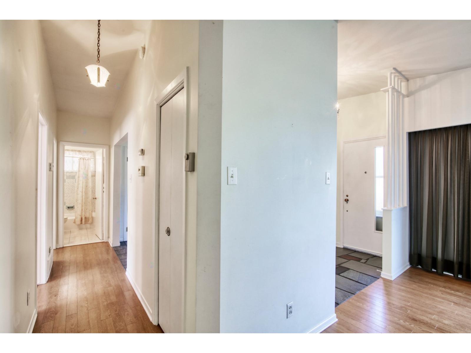 665 Rue Venise Property Photo 11