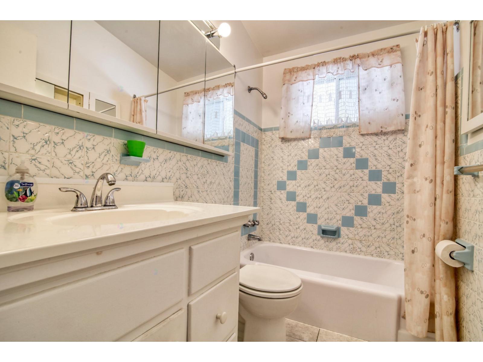 665 Rue Venise Property Photo 12