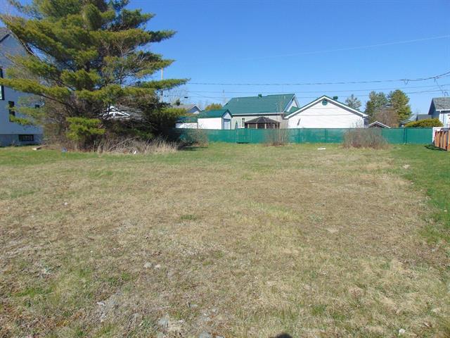 582 Rue Tobin Property Photo 2