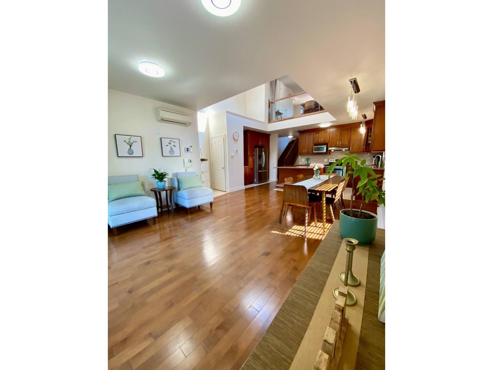 727 Rue Filiatrault, #201 Property Photo 3