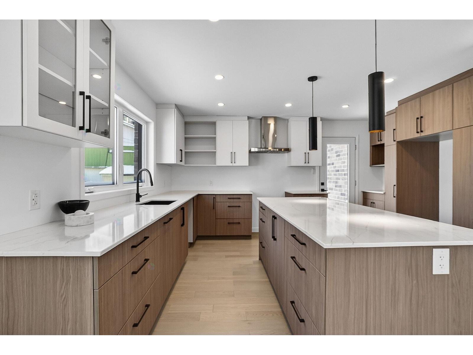 6175 59e Avenue Property Photo 10