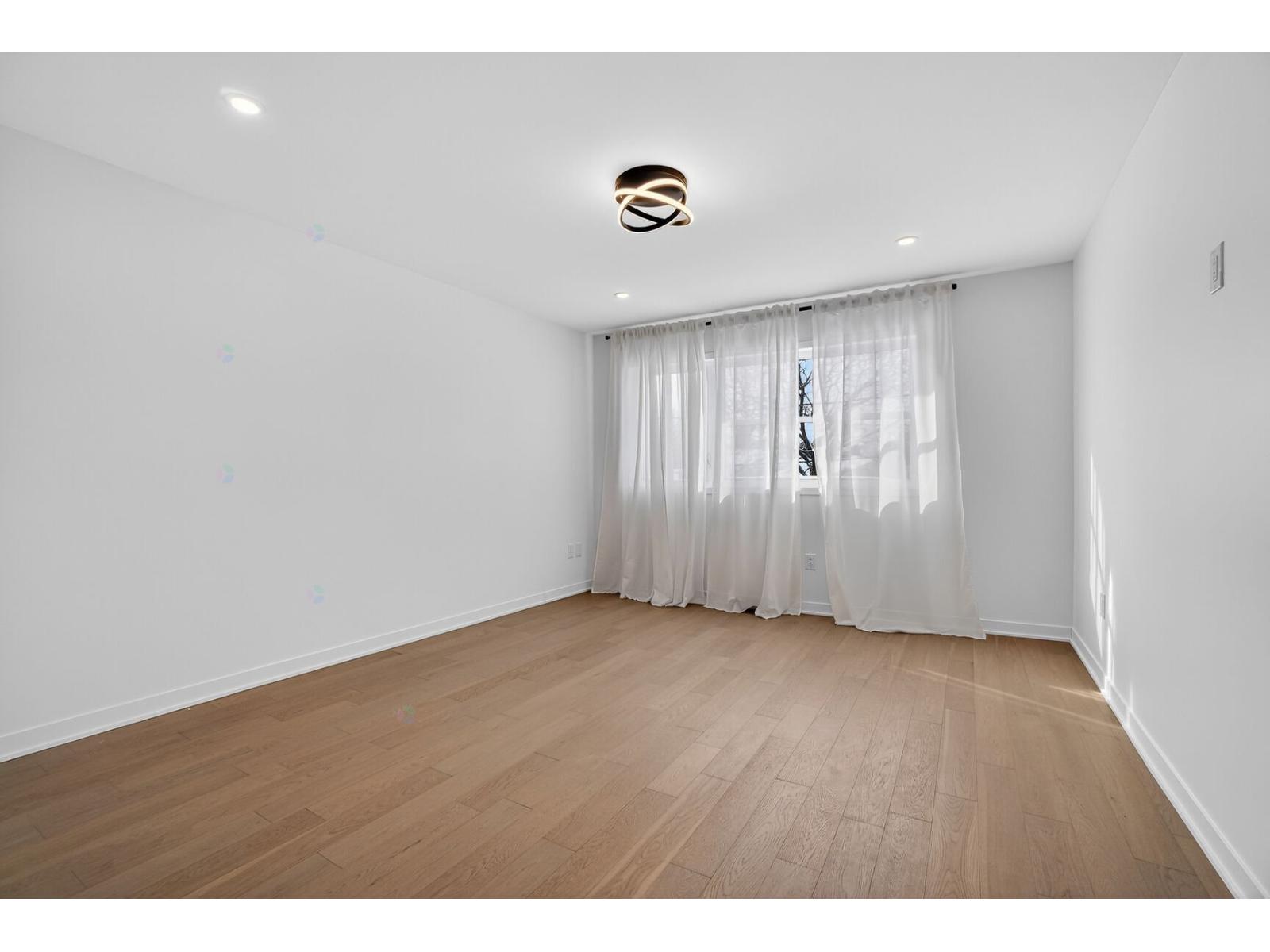 6175 59e Avenue Property Photo 19