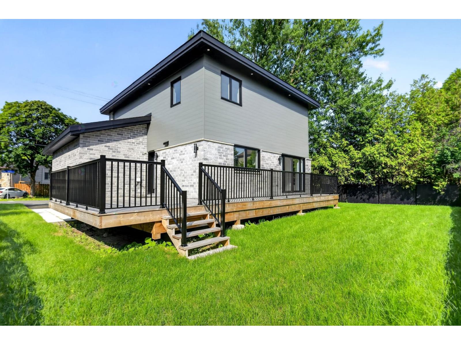 6175 59e Avenue Property Photo 32
