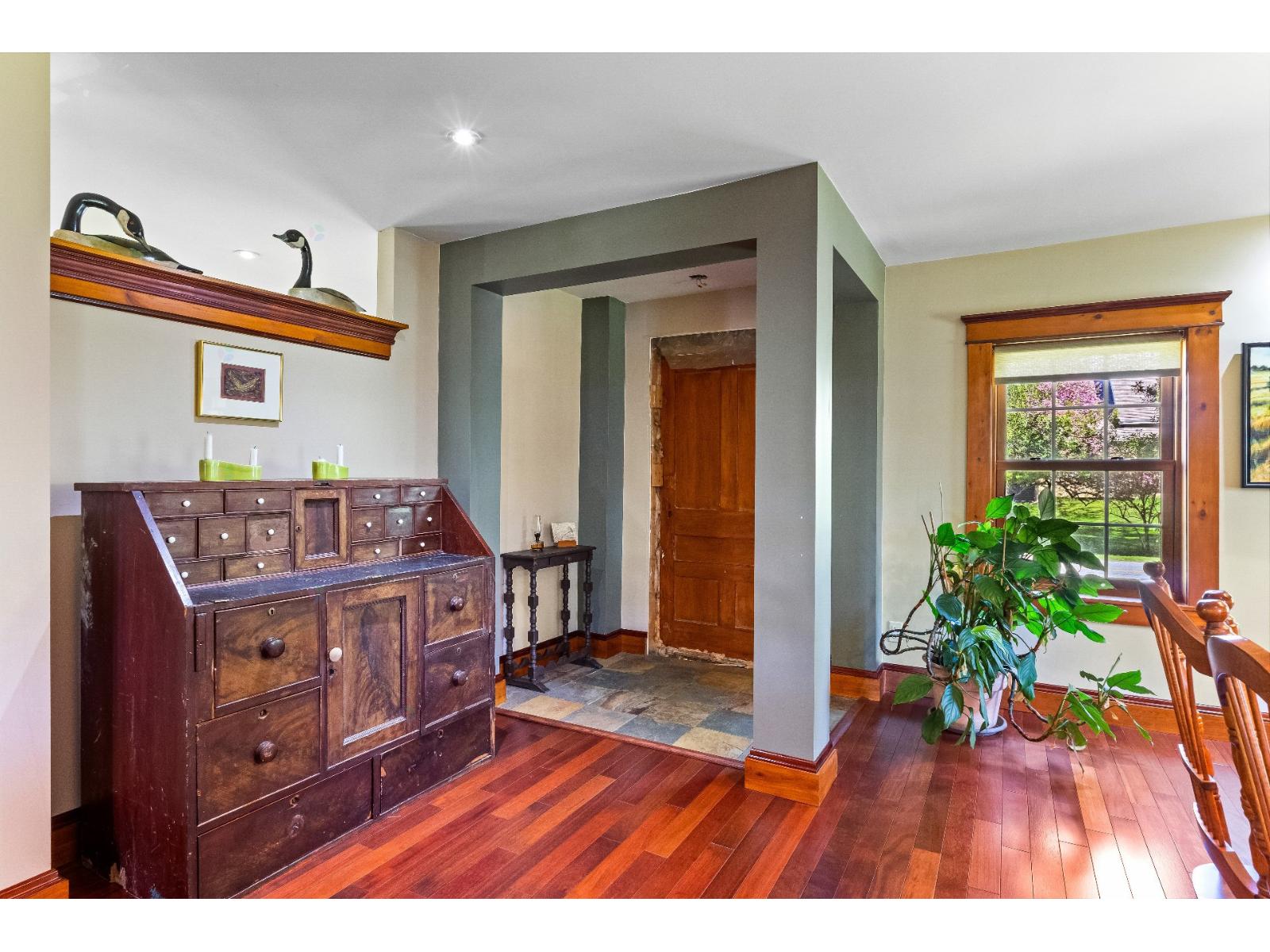 3 Ch. Flanders Property Photo 20