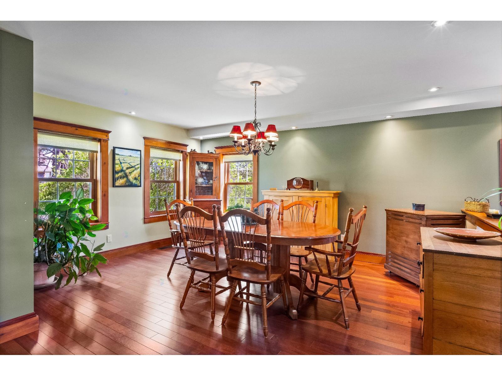 3 Ch. Flanders Property Photo 21