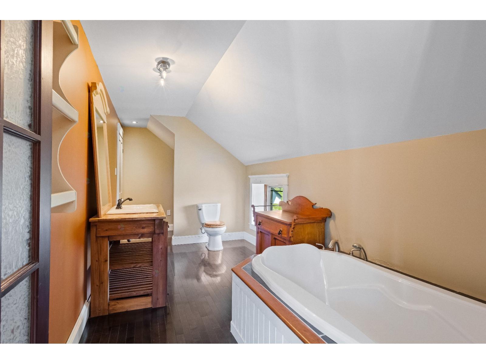 3 Ch. Flanders Property Photo 46