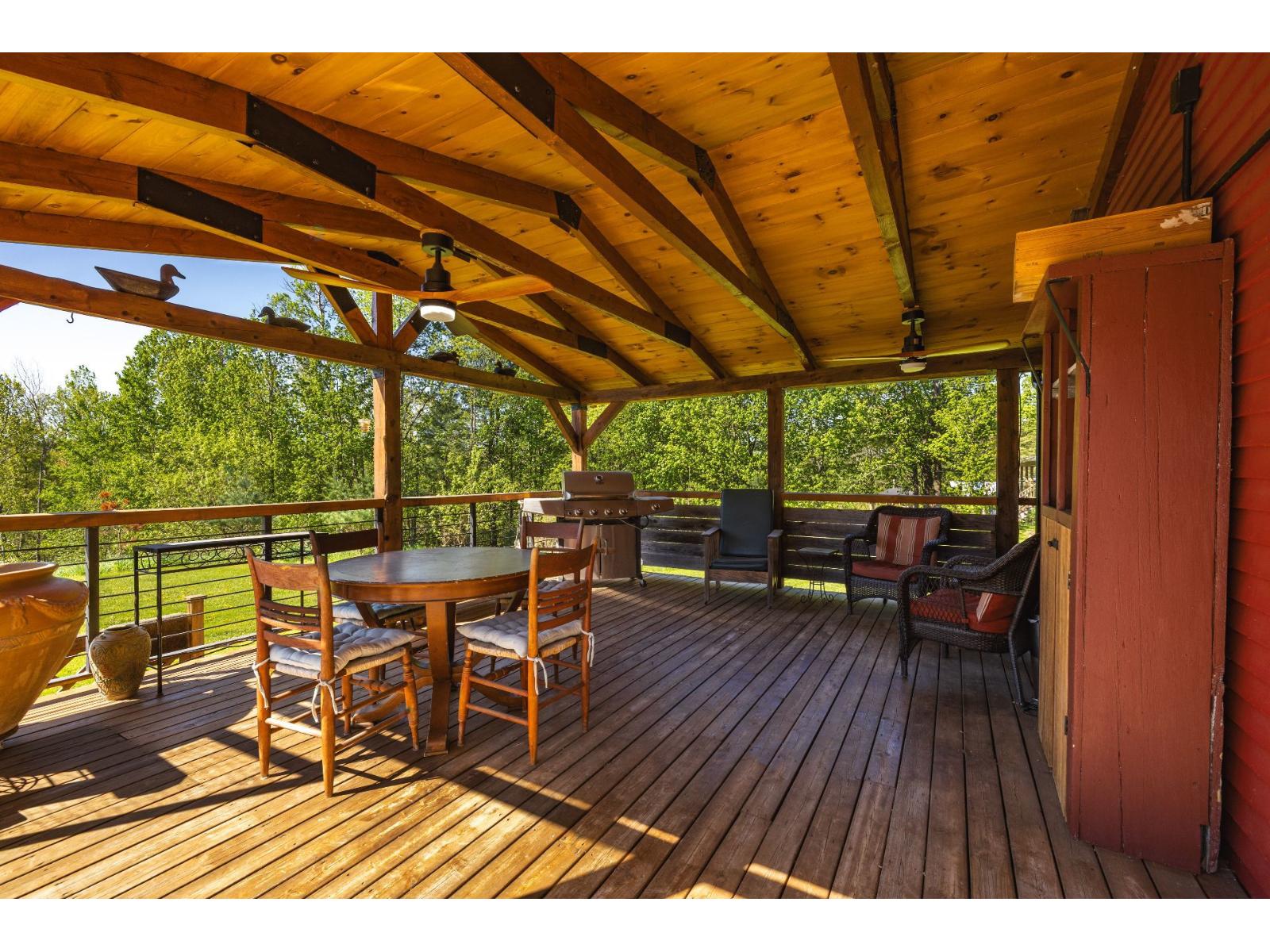 3 Ch. Flanders Property Photo 54
