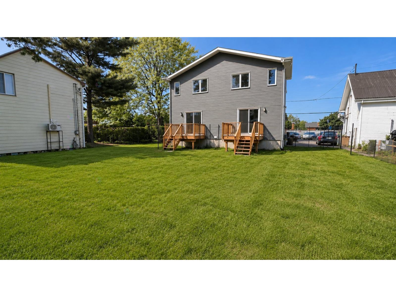 79 Rue D'youville, #b Property Photo 13