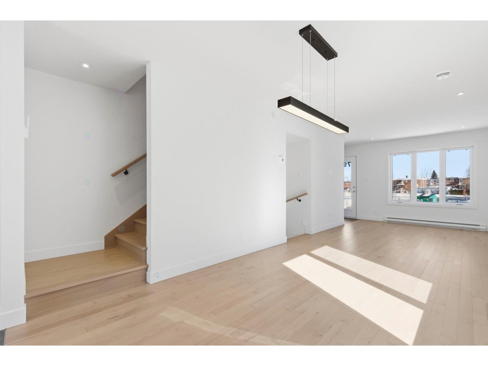 79 Rue D'youville, #b Property Photo 21