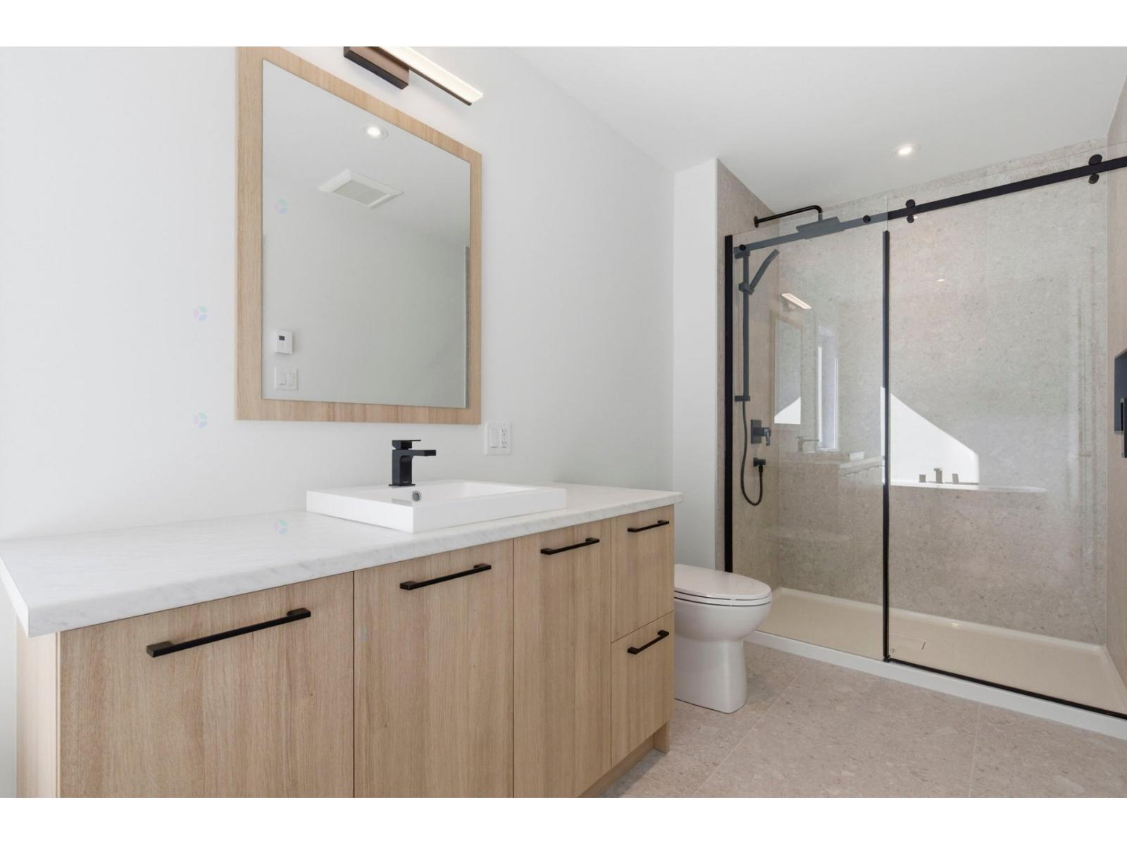 79 Rue D'youville, #b Property Photo 29