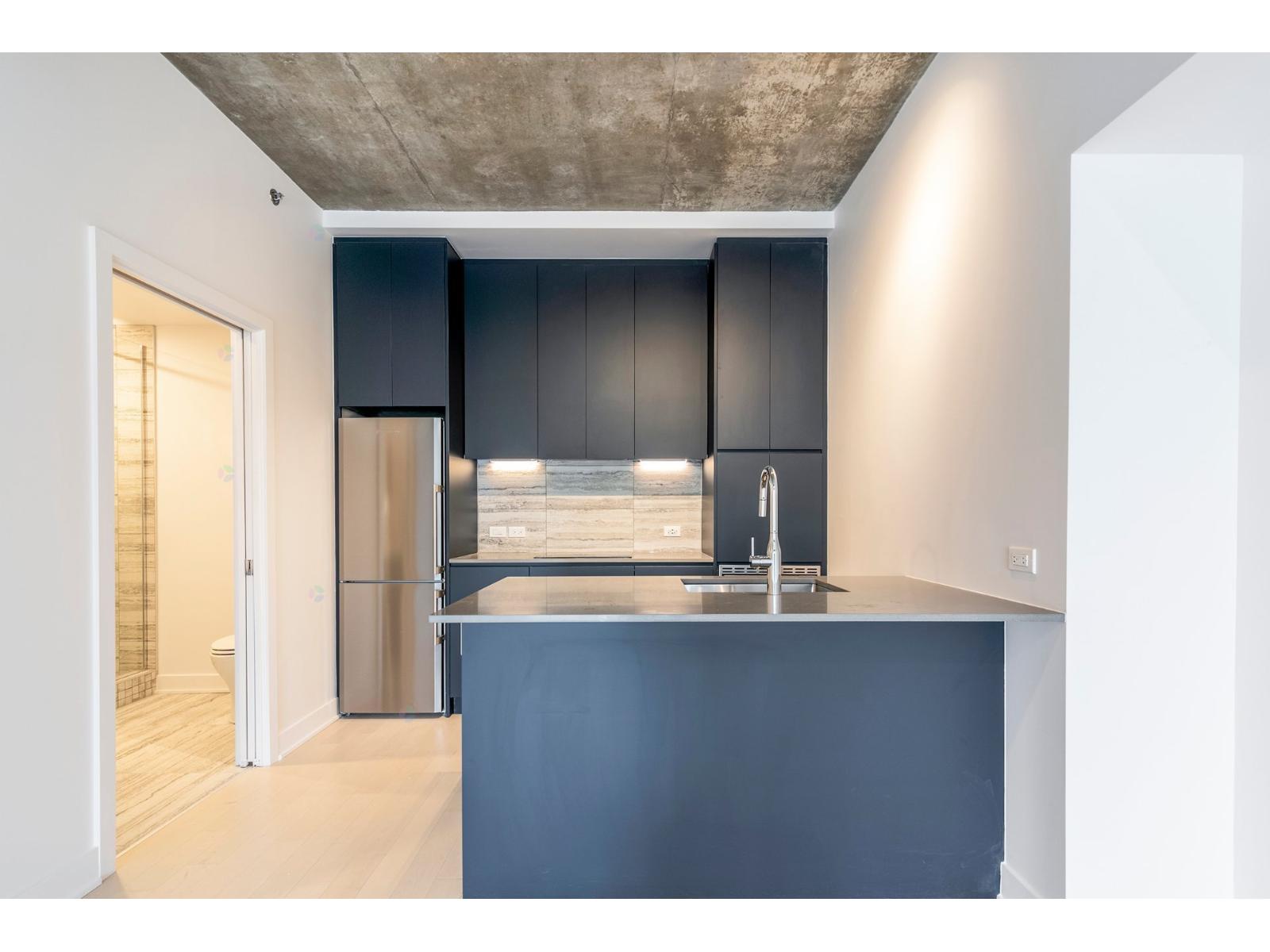 2300 Rue Tupper, #302 Property Photo 16
