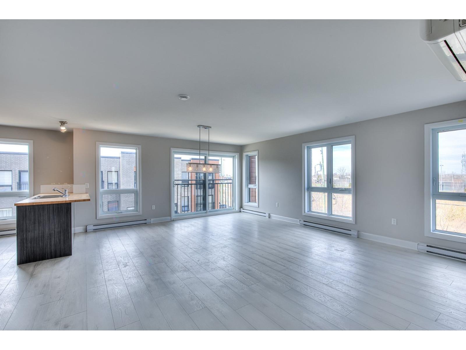 845 Rue Péladeau Property Photo 4