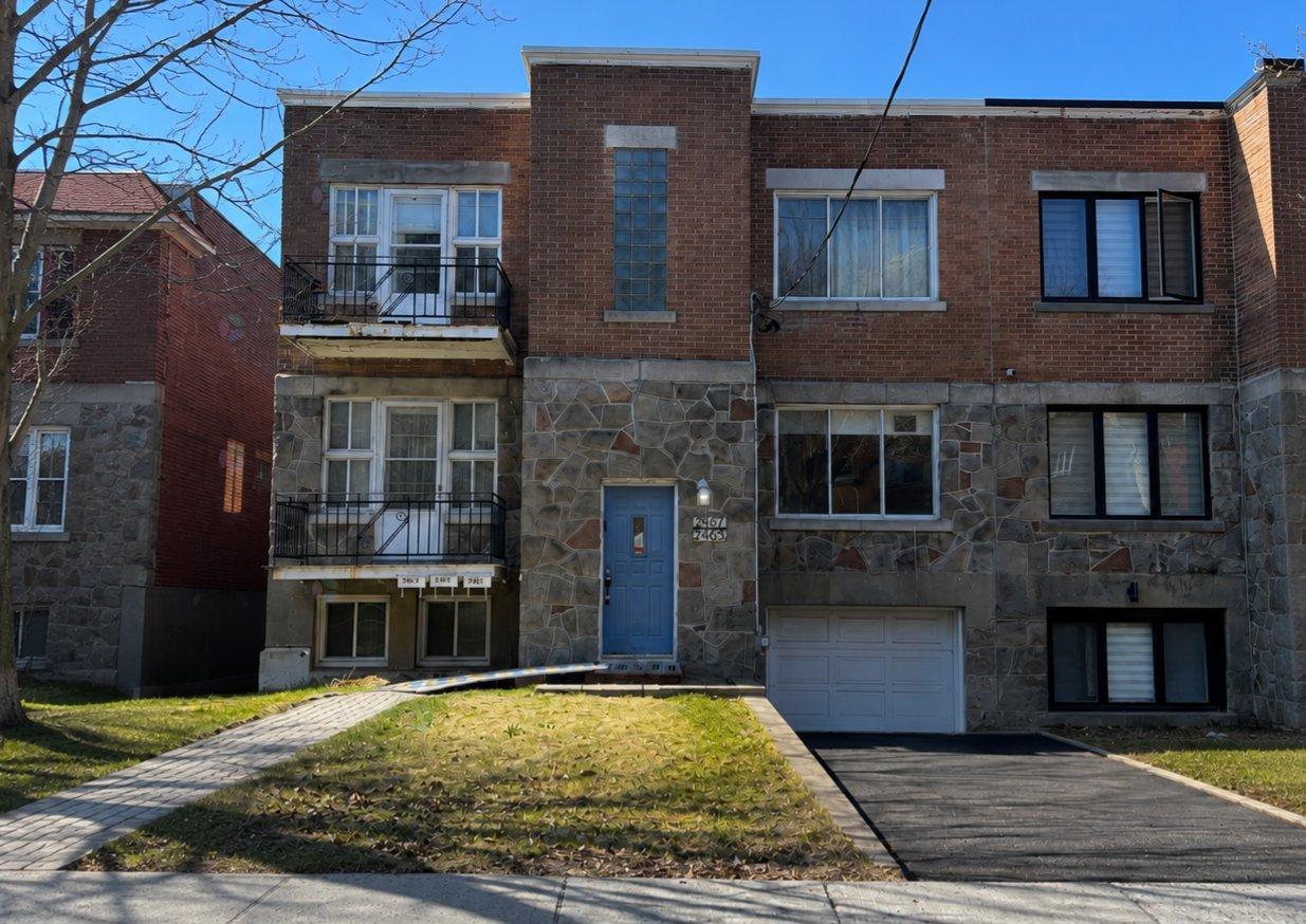 2465-2467 Rue Goyer Property Photo 1