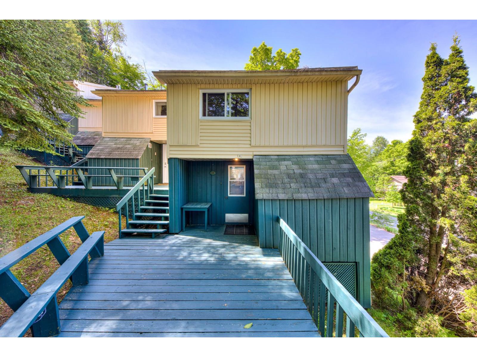 560 Rue Morin, #25