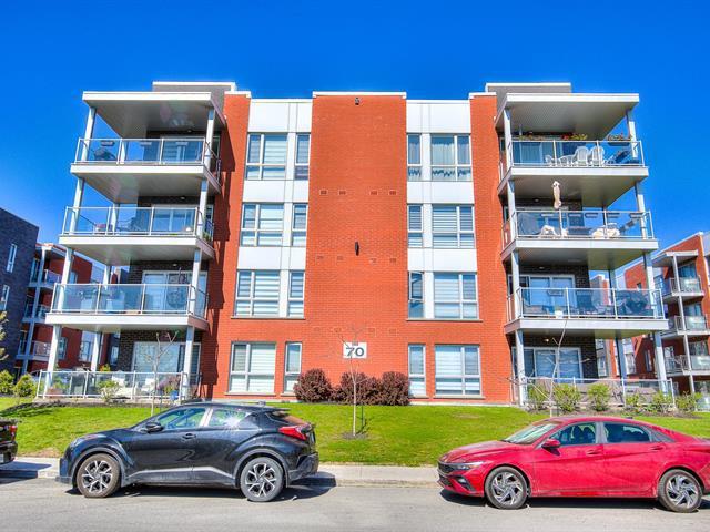 70 Rue Toe-Blake, #205 Property Photo 1