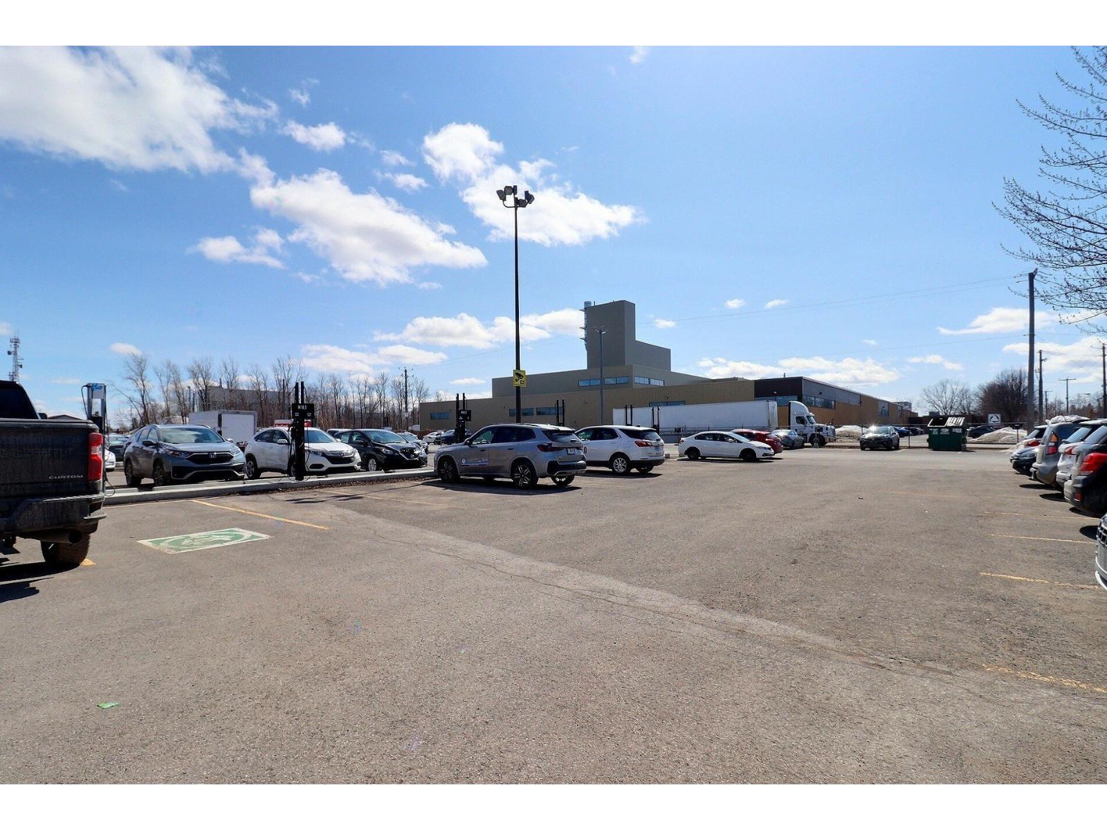 1355 Rue Lépine, #a Property Photo 10