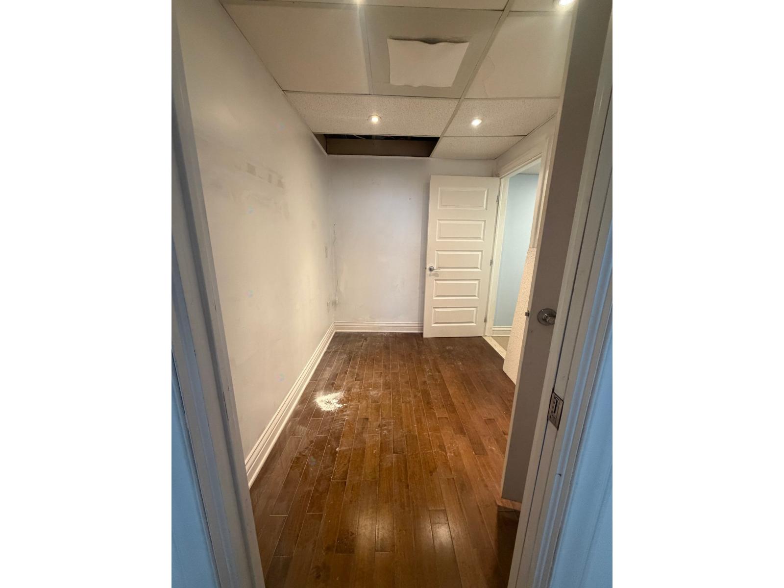 7708 Rue Édouard, #200 Property Photo 6
