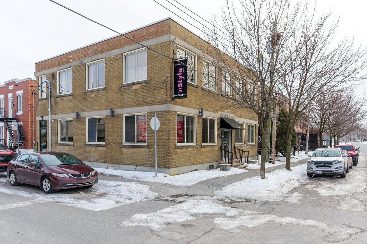 7708 Rue Édouard, #200 Property Photo 9