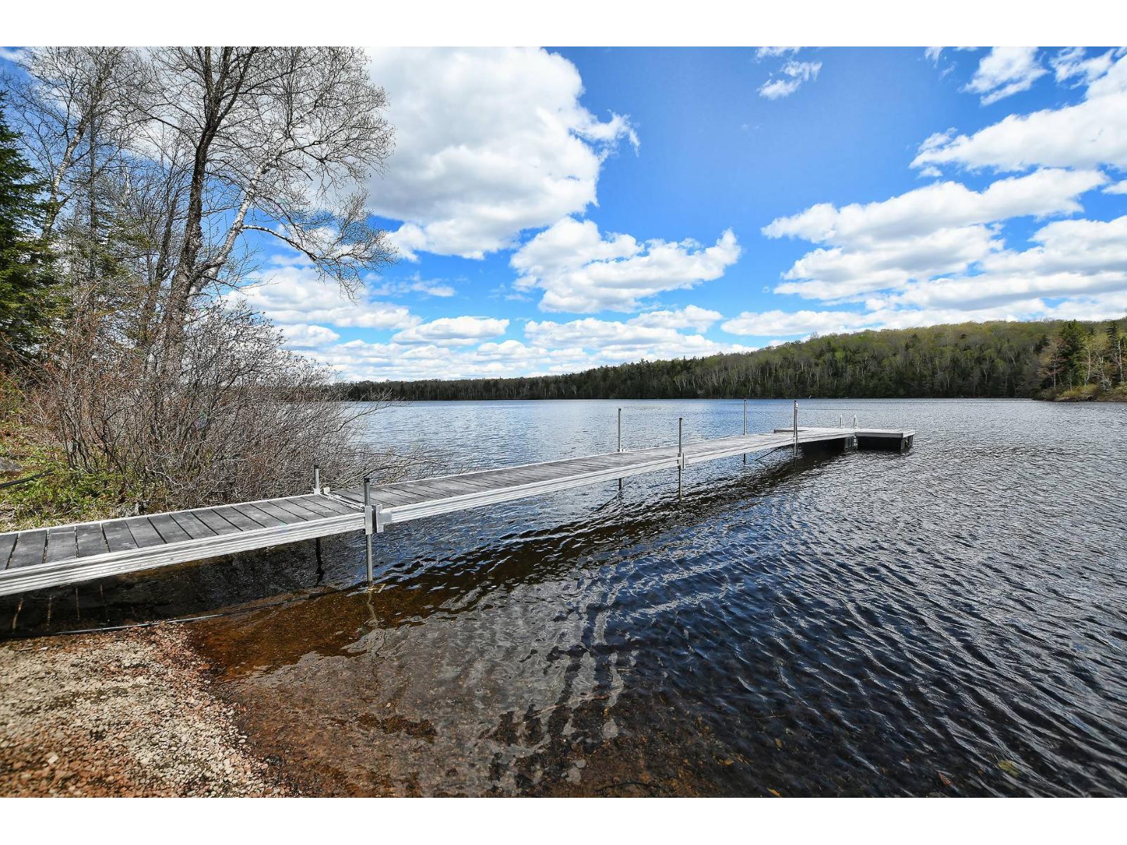 22 Ch. Du Lac-mcgrey Property Photo 9