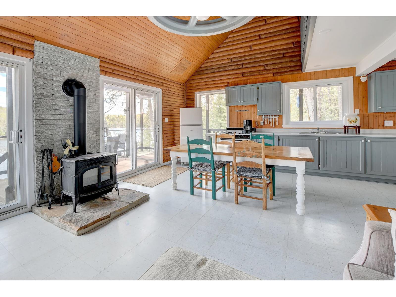 22 Ch. Du Lac-mcgrey Property Photo 32