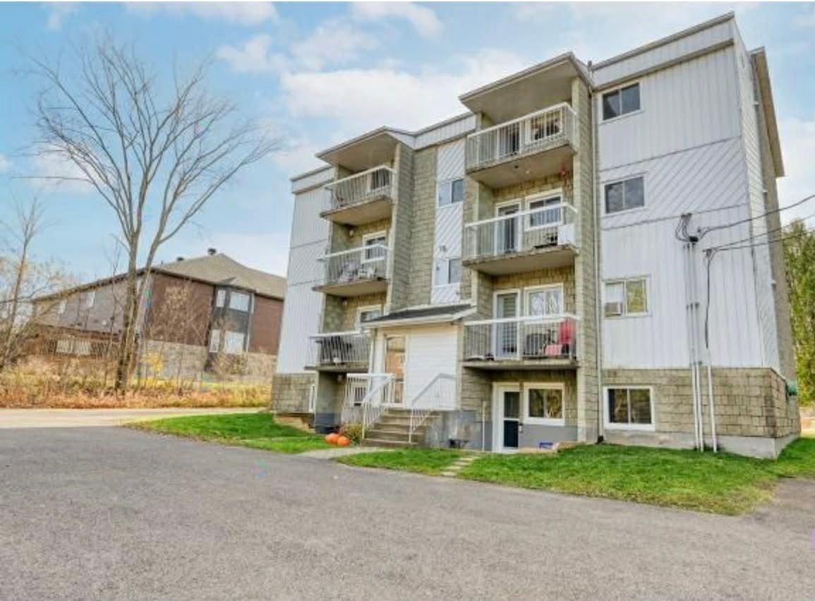 94 Boul. De Bromont, #1