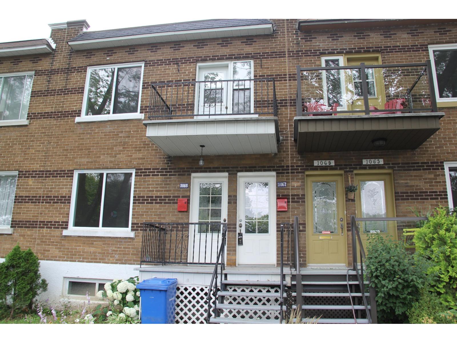 1067 Av. Brown Property Photo 1