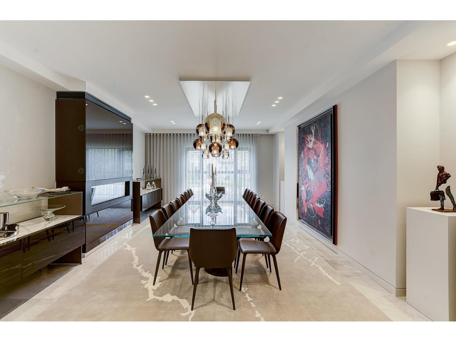 307 Av. Carlyle Property Photo 11