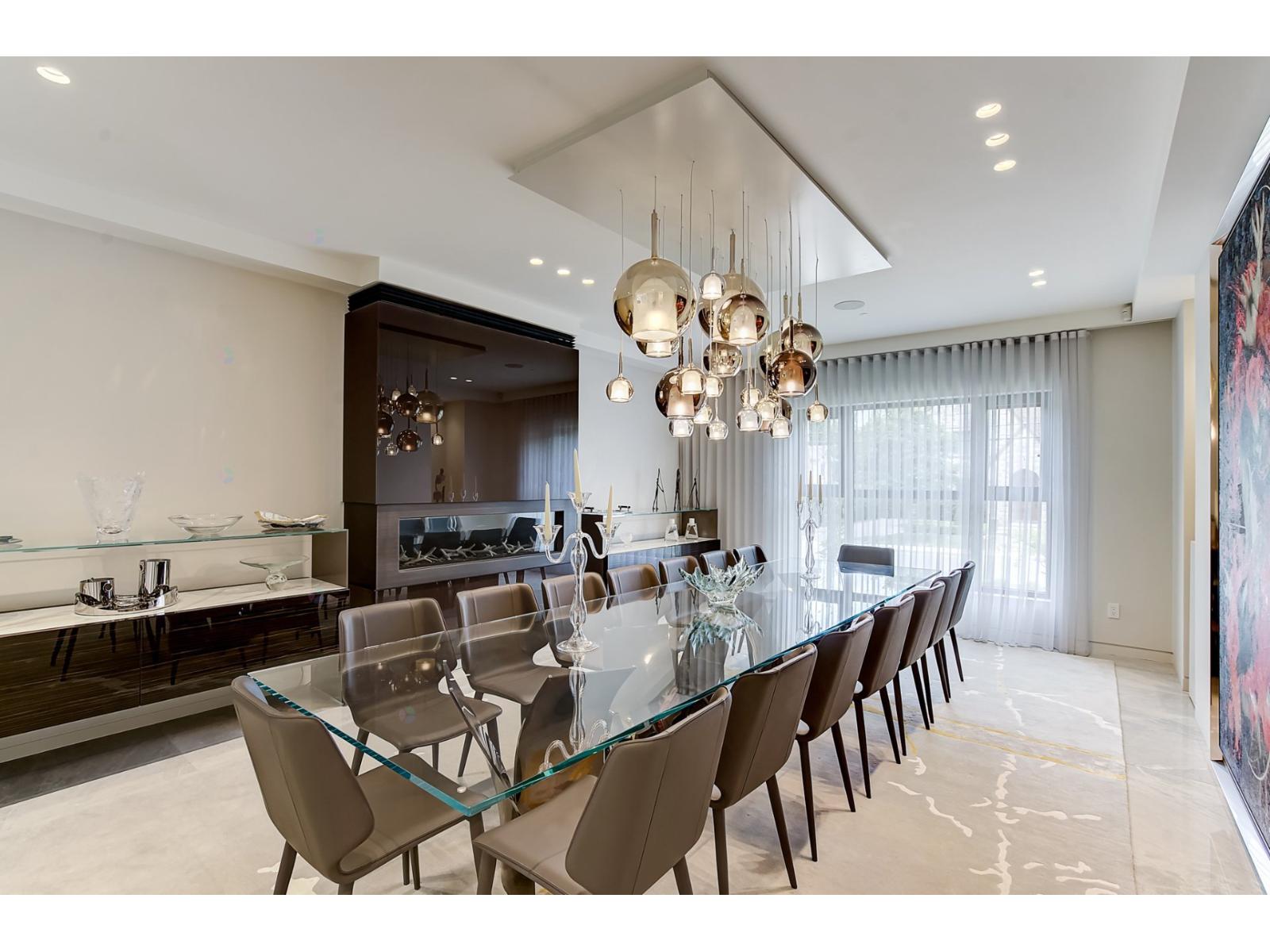 307 Av. Carlyle Property Photo 13