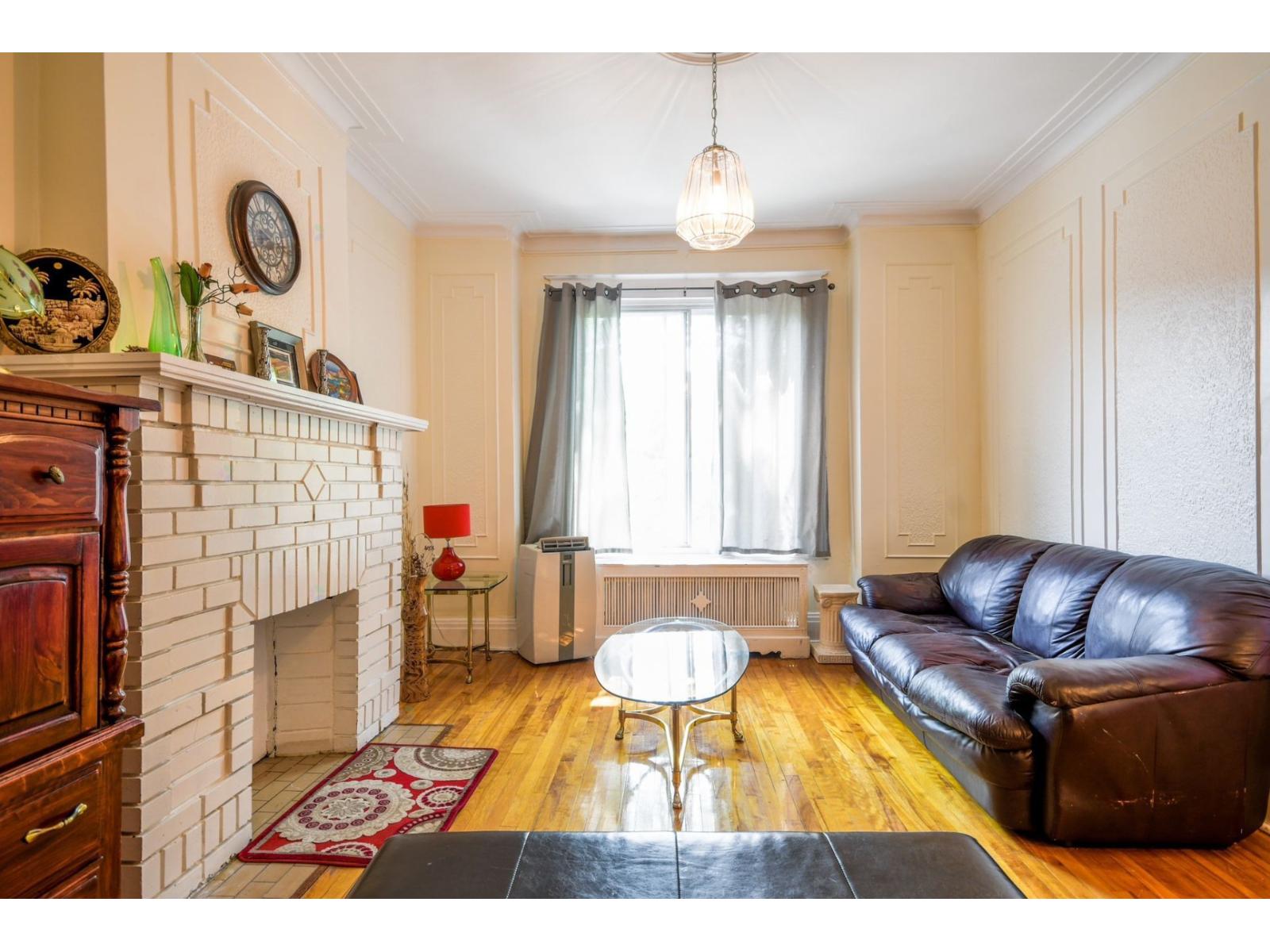 1331 Av. Lajoie Property Photo 3